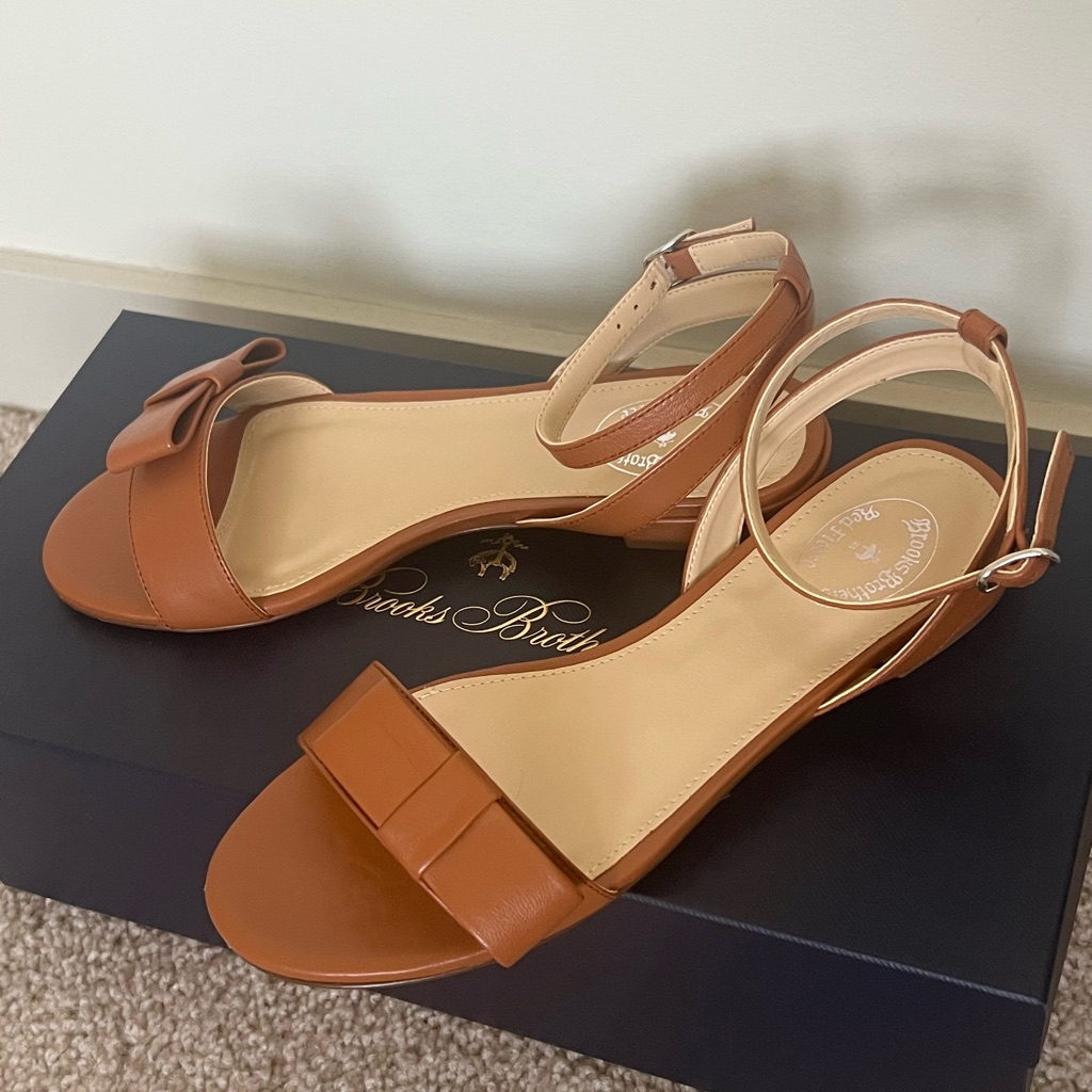Brand New Brooks Brothers Sandals